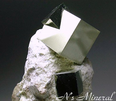 ���S�z/Pyrite