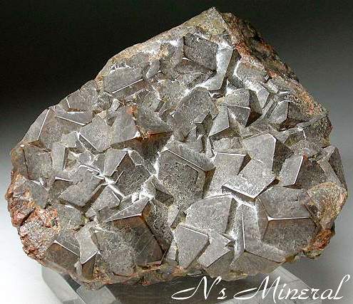 �A���h���_�C�g/Andradite