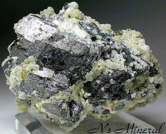 �S�d��/Ferberite