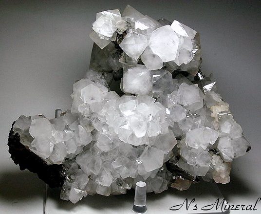 �x�[�^�N�H�[�c/Beta Quartz