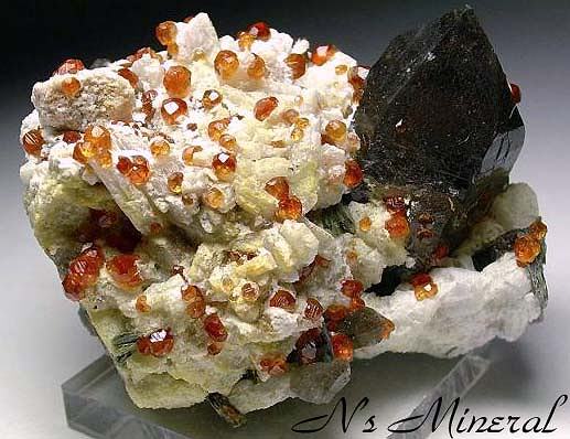 �X�y�T���`��/Spessartine