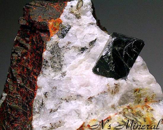 �t�����N�����S�z/Franklinite