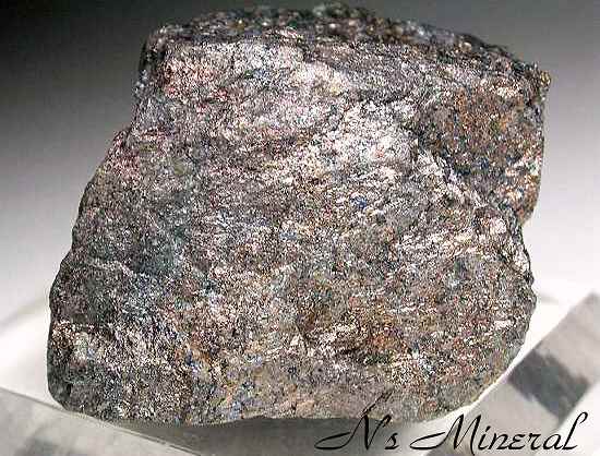 ���j�G���z/Renierite