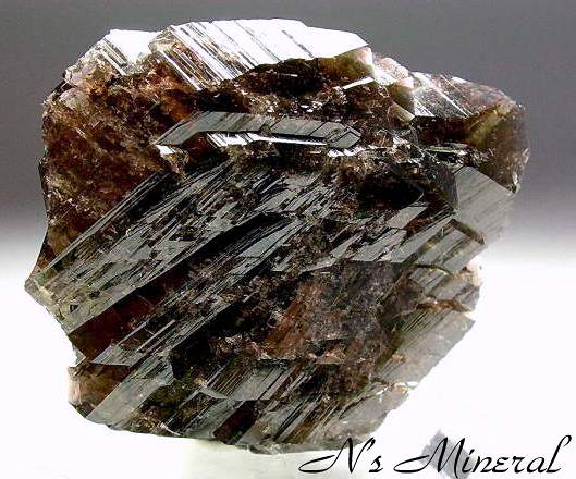 �S����/Ferroaxinite